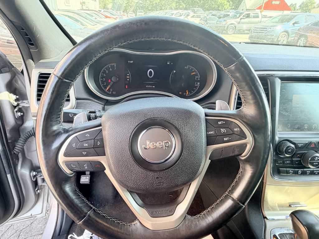 Photo 11 of this JEEP GRAND CHEROKEE