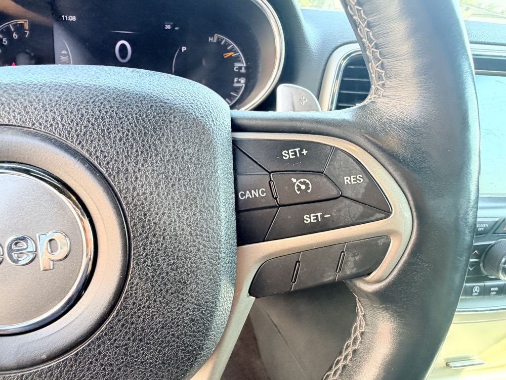 Photo 15 of this JEEP GRAND CHEROKEE