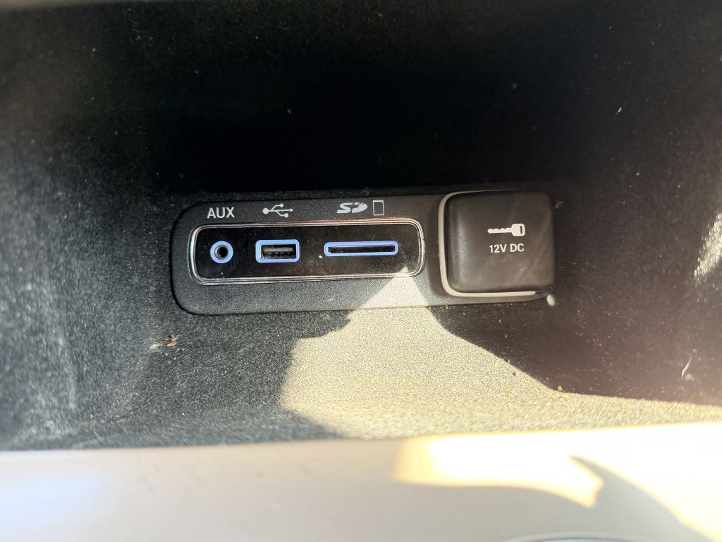 Photo 22 of this JEEP GRAND CHEROKEE