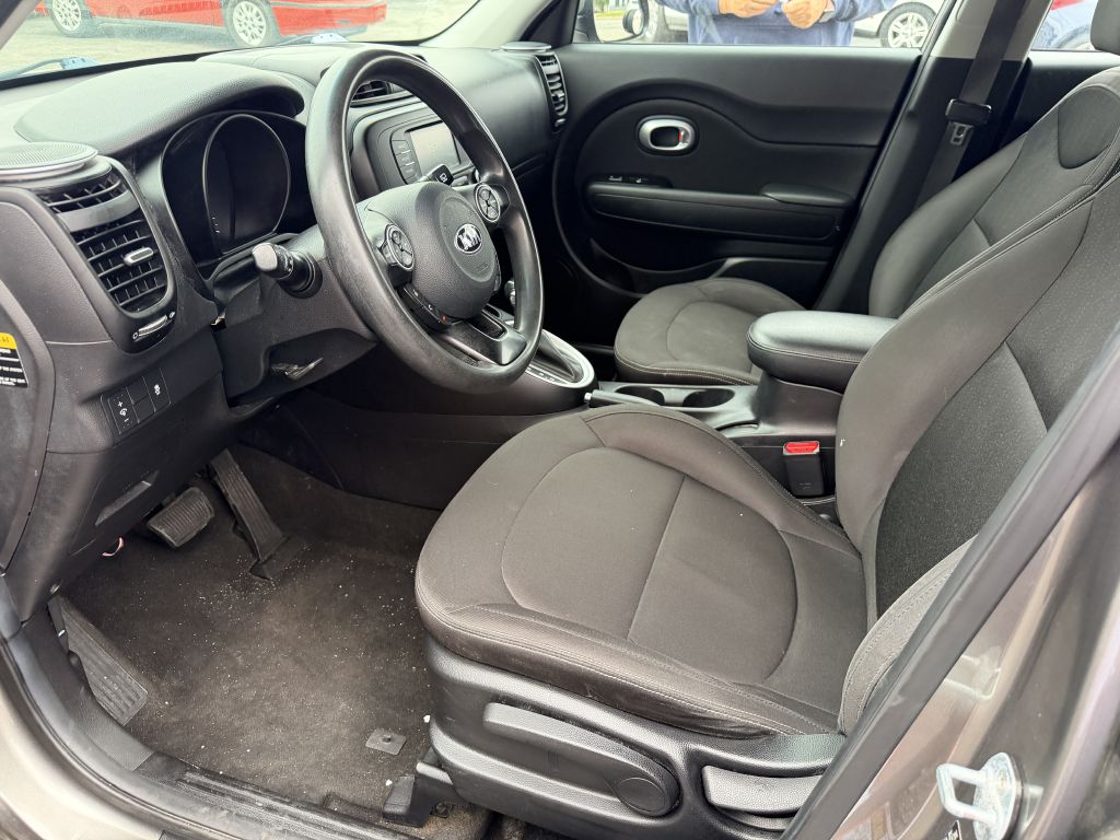 Photo 9 of this KIA SOUL