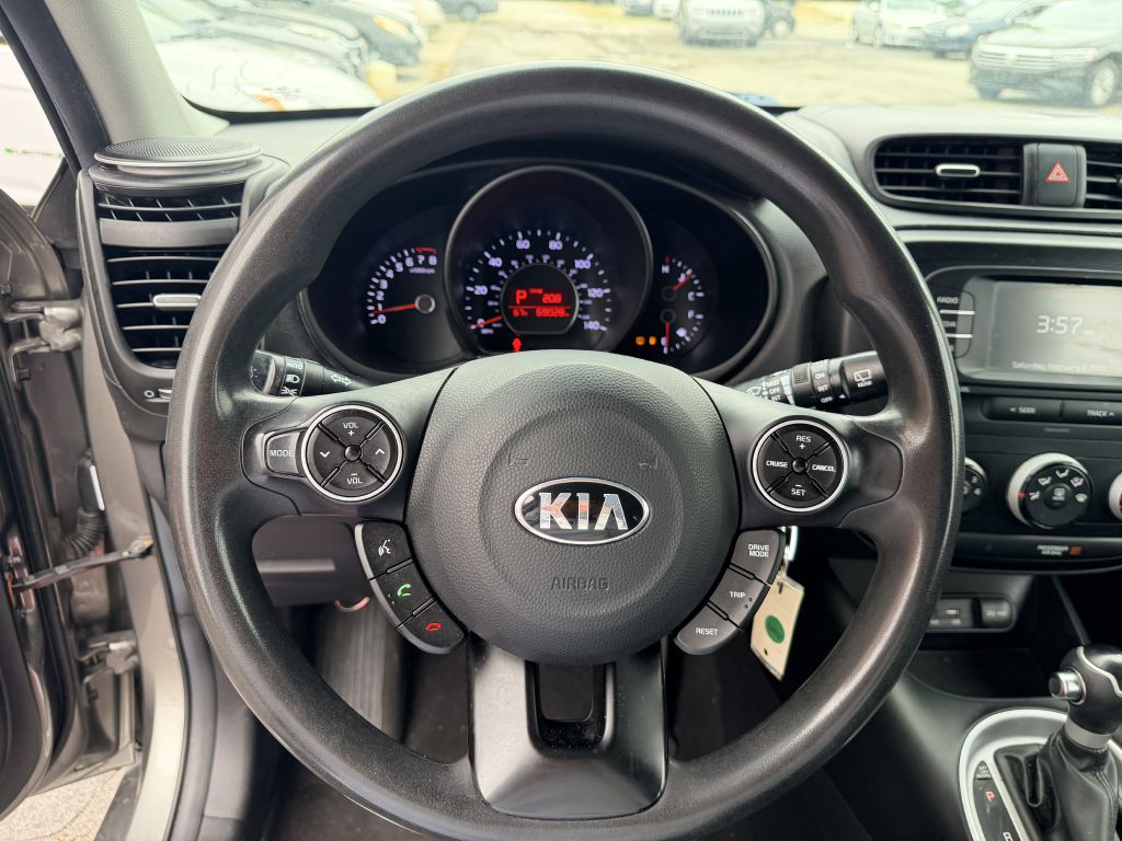 Photo 10 of this KIA SOUL