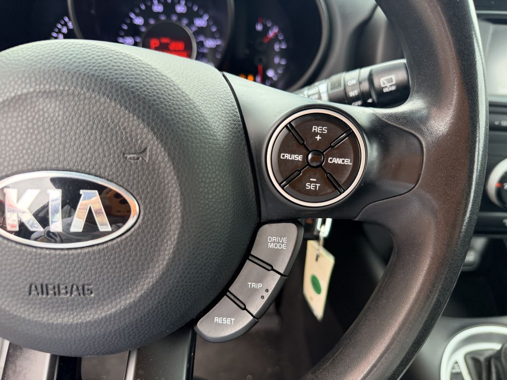 Photo 14 of this KIA SOUL