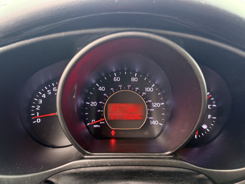 Photo 15 of this KIA SOUL