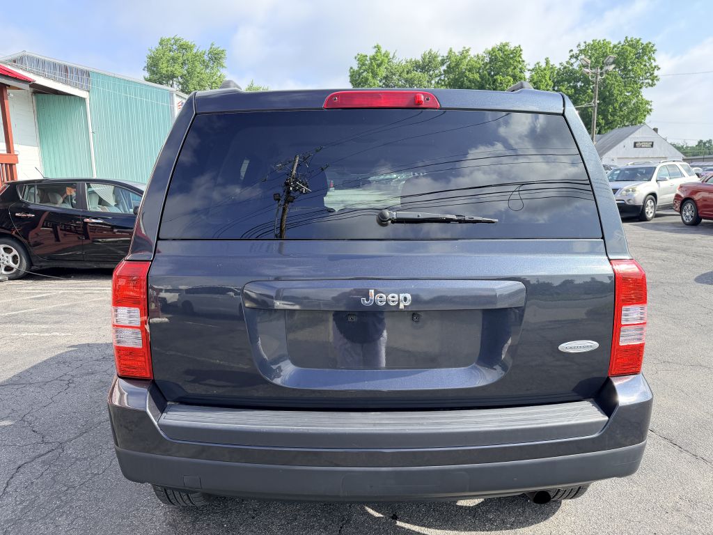 Photo 4 of this JEEP PATRIOT