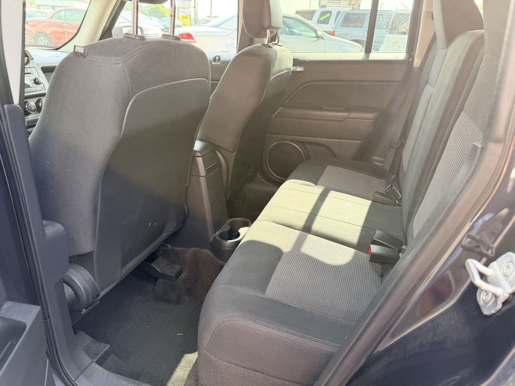 Photo 7 of this JEEP PATRIOT