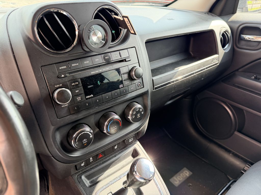 Photo 11 of this JEEP PATRIOT