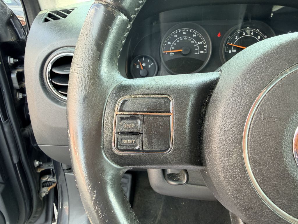 Photo 13 of this JEEP PATRIOT