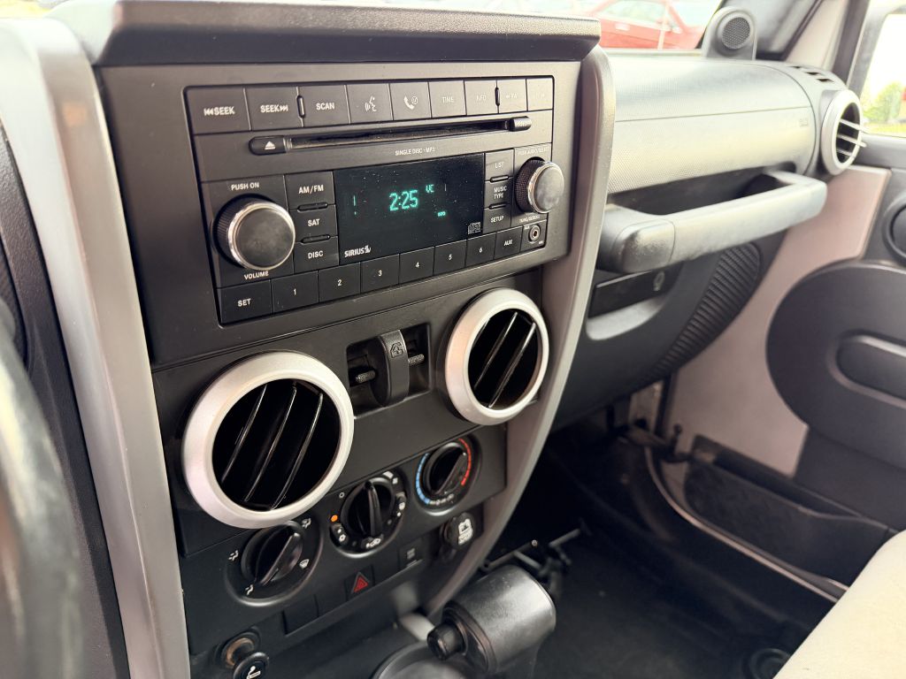 Photo 8 of this JEEP WRANGLER