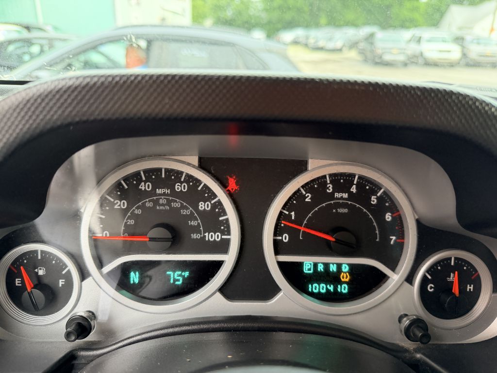 Photo 10 of this JEEP WRANGLER