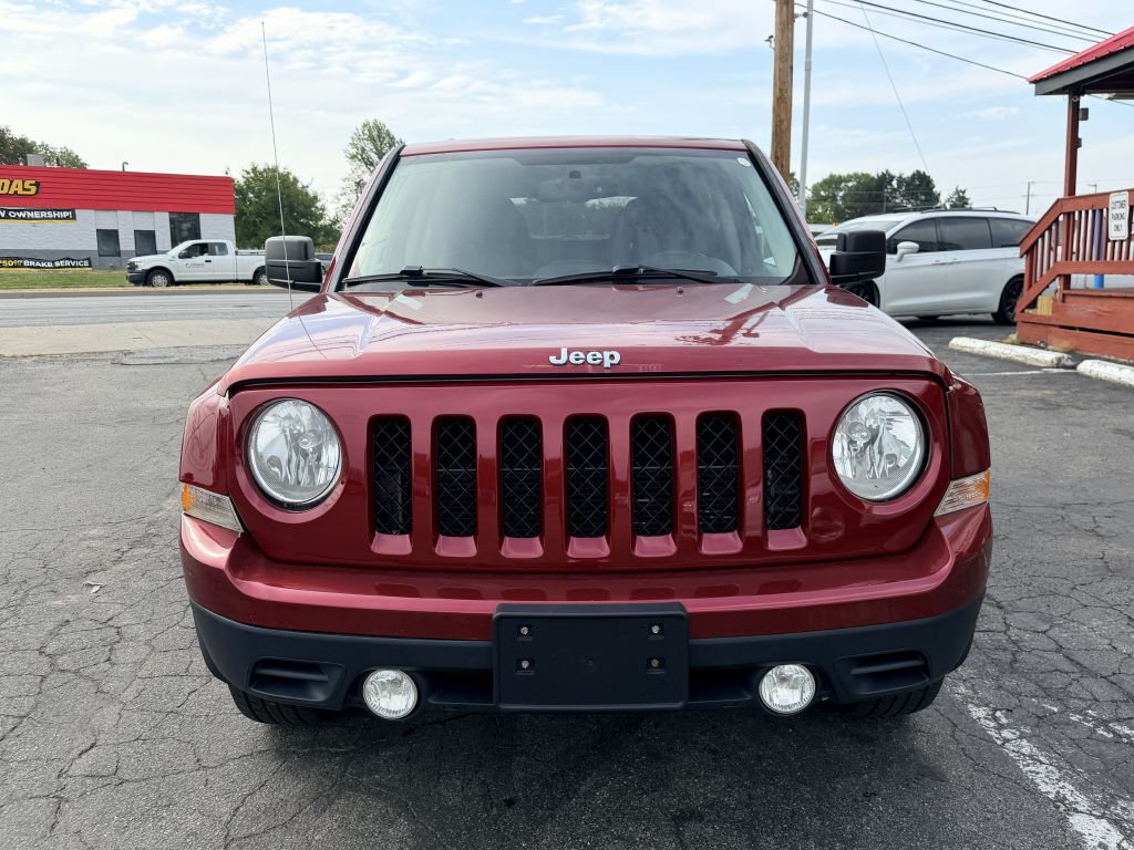 Photo 2 of this JEEP PATRIOT