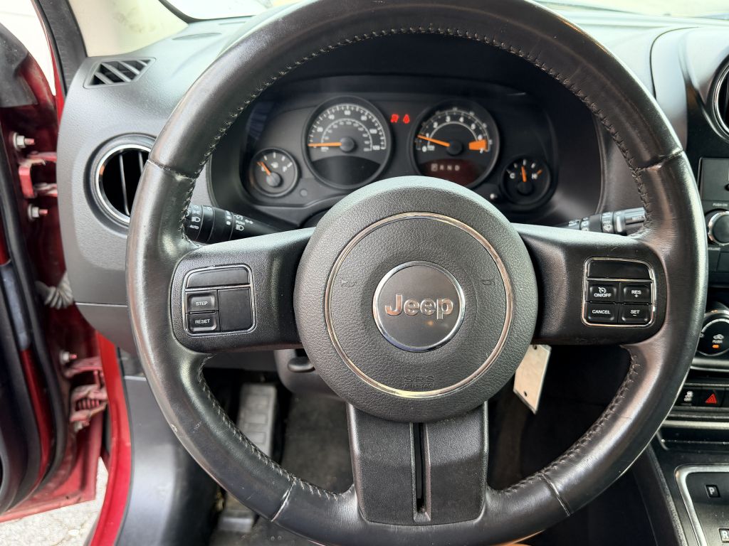 Photo 10 of this JEEP PATRIOT