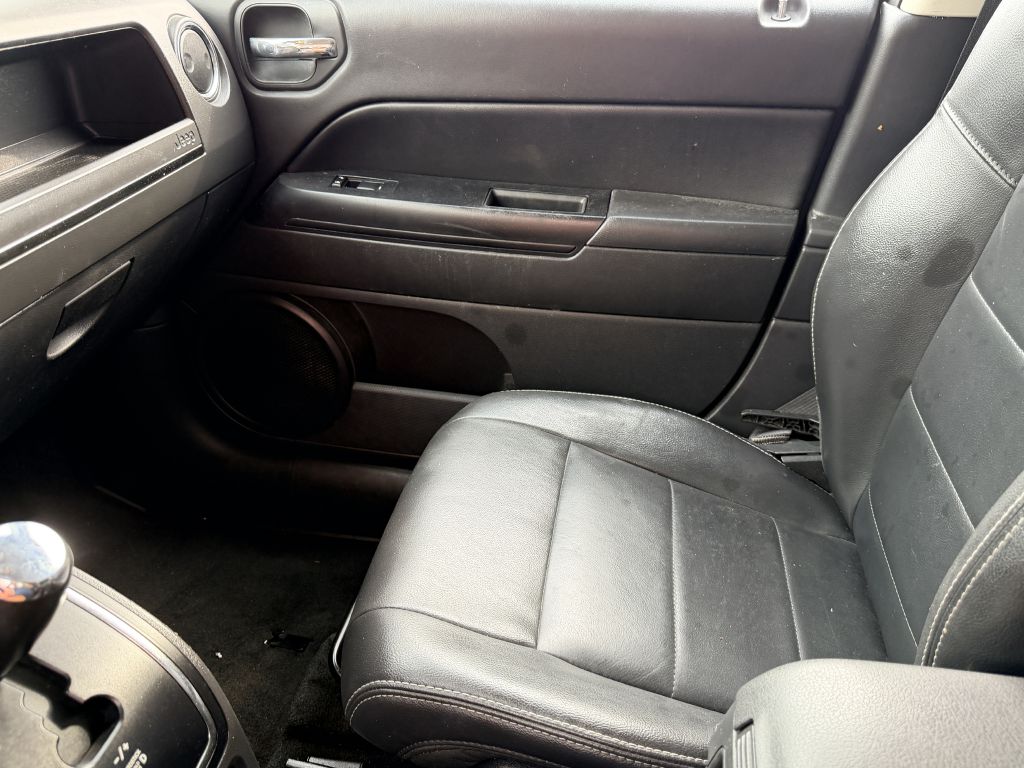 Photo 12 of this JEEP PATRIOT
