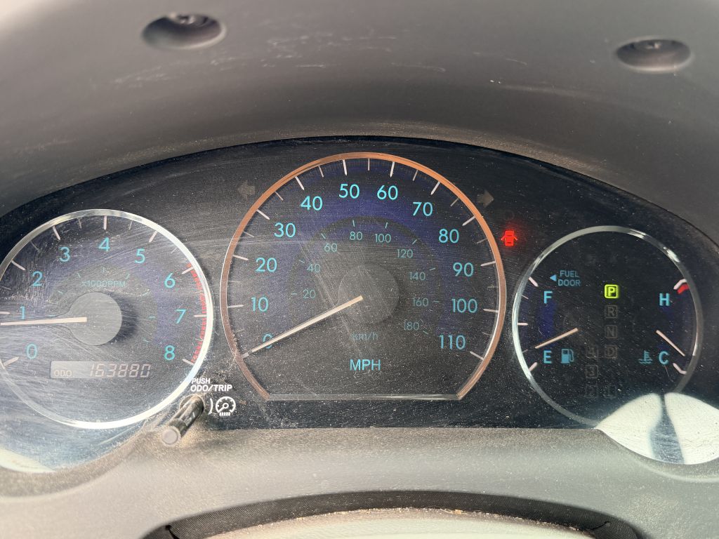 Photo 18 of this TOYOTA SIENNA