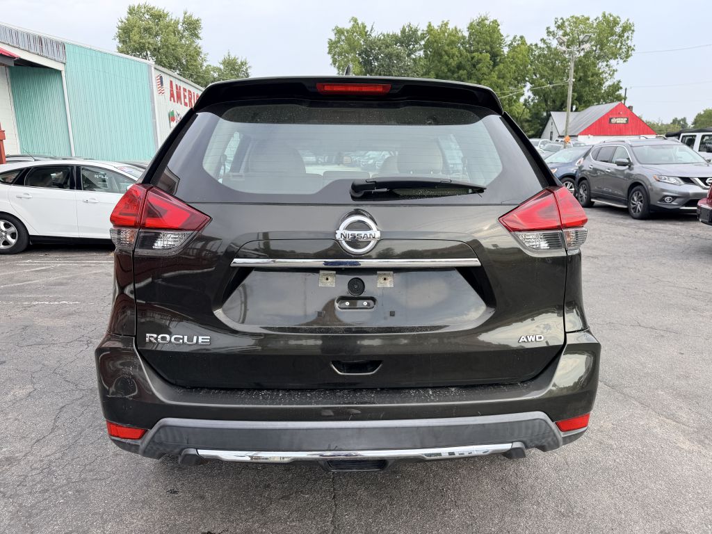 Photo 4 of this NISSAN ROGUE