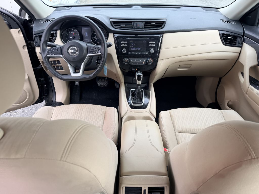 Photo 7 of this NISSAN ROGUE