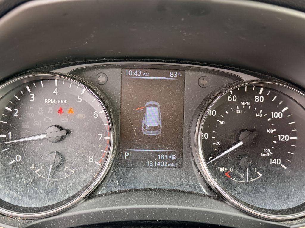 Photo 17 of this NISSAN ROGUE