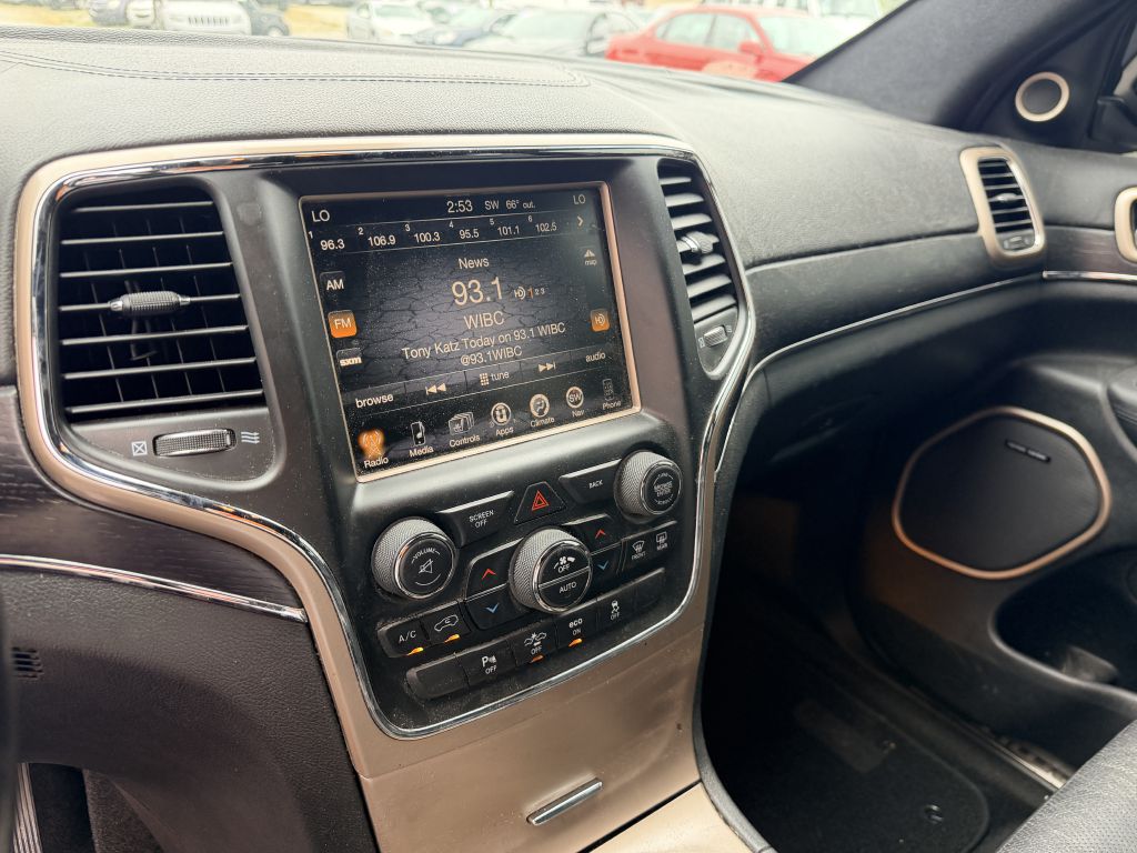 Photo 12 of this JEEP GRAND CHEROKEE