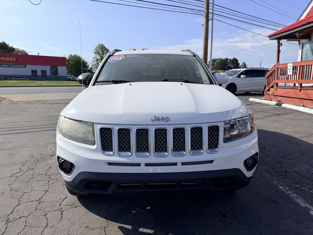 Photo 2 of this JEEP COMPASS