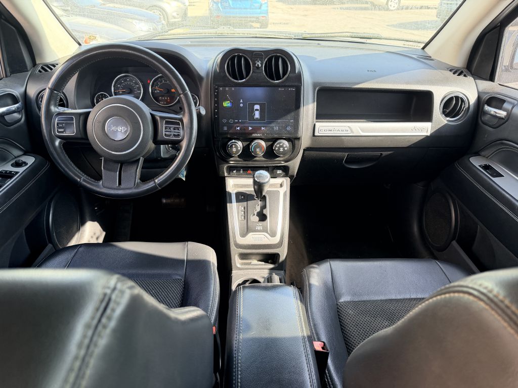 Photo 7 of this JEEP COMPASS