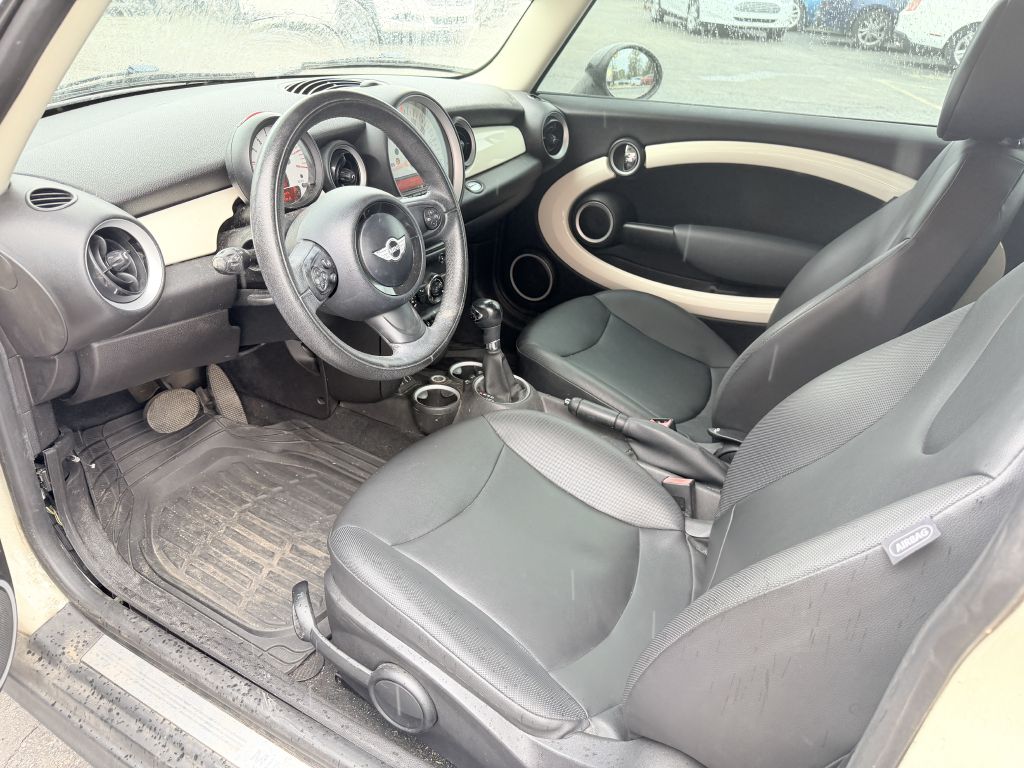 Photo 7 of this MINI HARDTOP