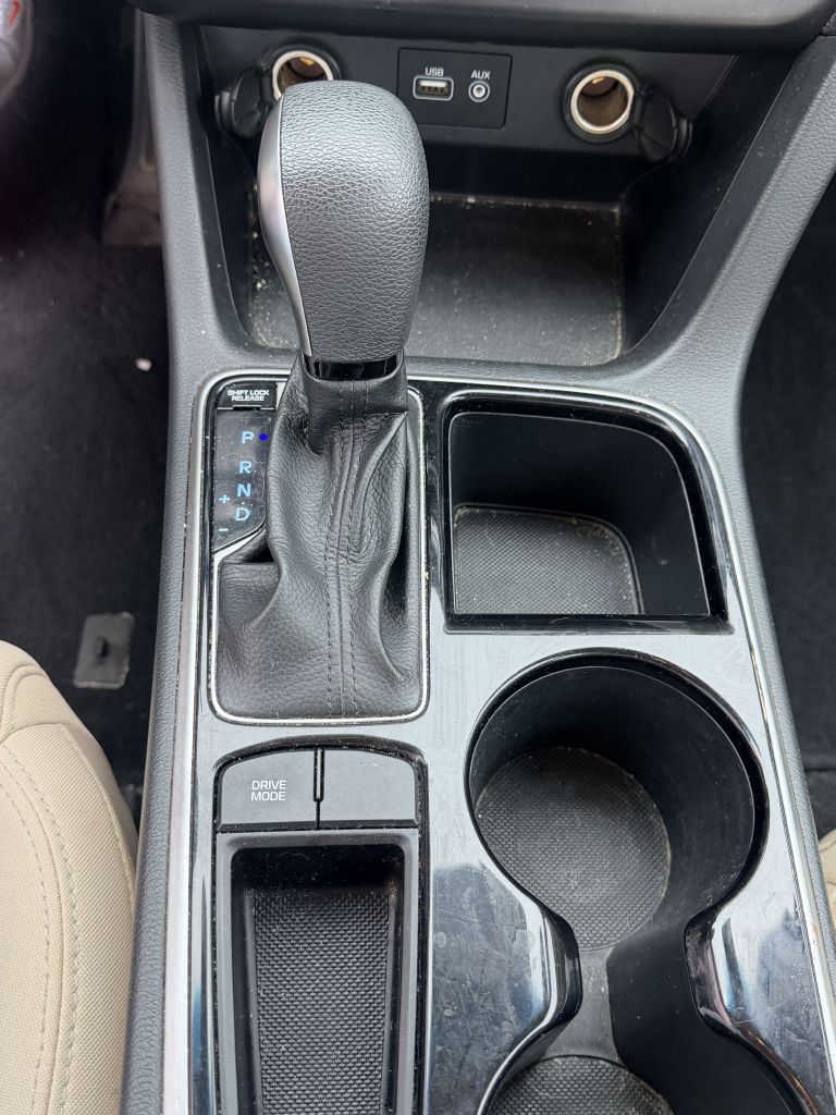 Photo 20 of this HYUNDAI SONATA