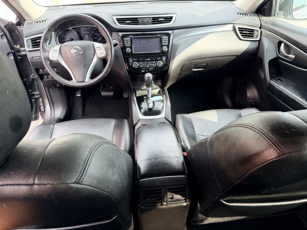 Photo 7 of this NISSAN ROGUE