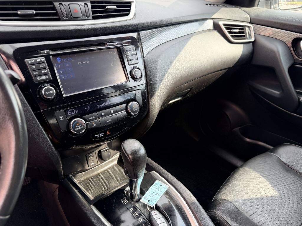 Photo 11 of this NISSAN ROGUE