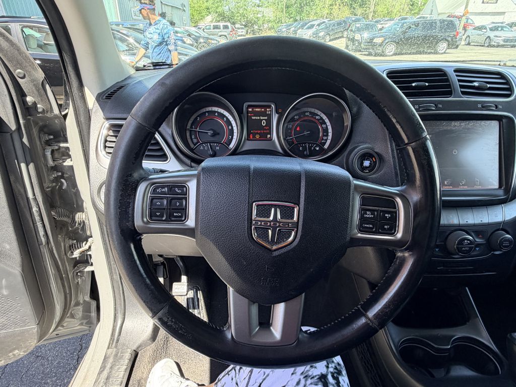 Photo 13 of this DODGE JOURNEY