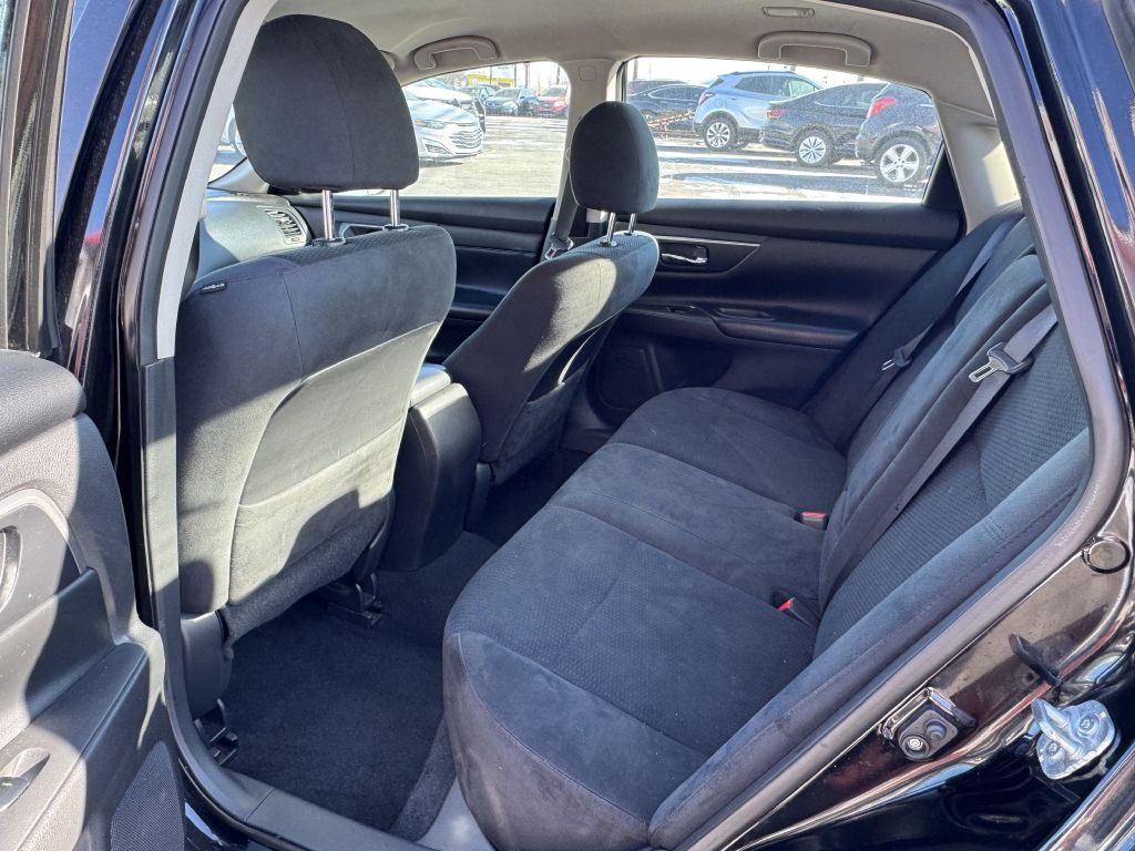 Photo 5 of this NISSAN ALTIMA
