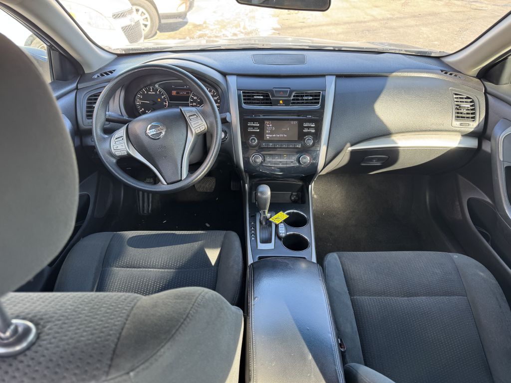 Photo 7 of this NISSAN ALTIMA