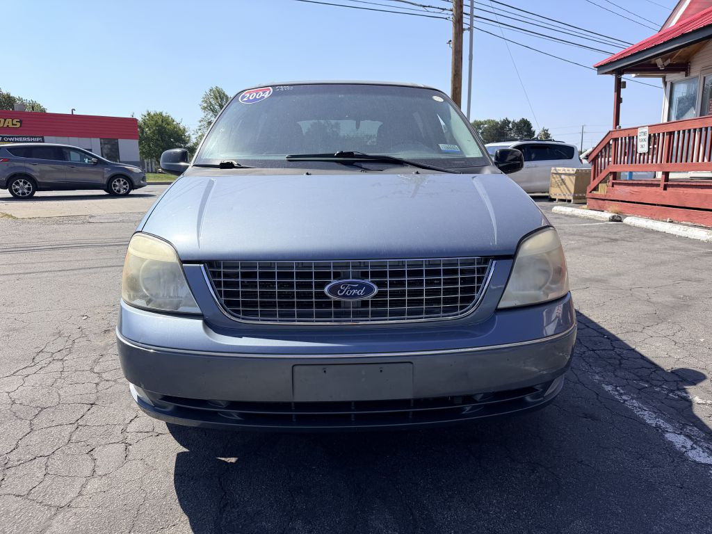 Photo 2 of this FORD FREESTAR