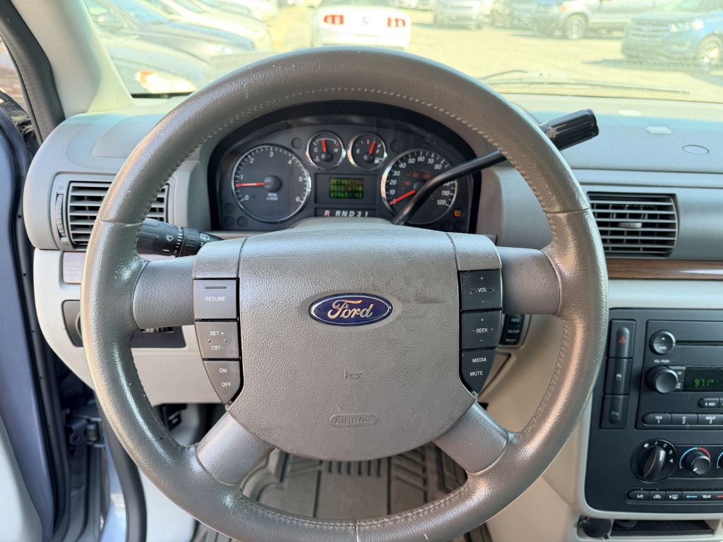 Photo 11 of this FORD FREESTAR