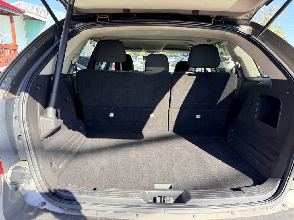 Photo 5 of this FORD EDGE