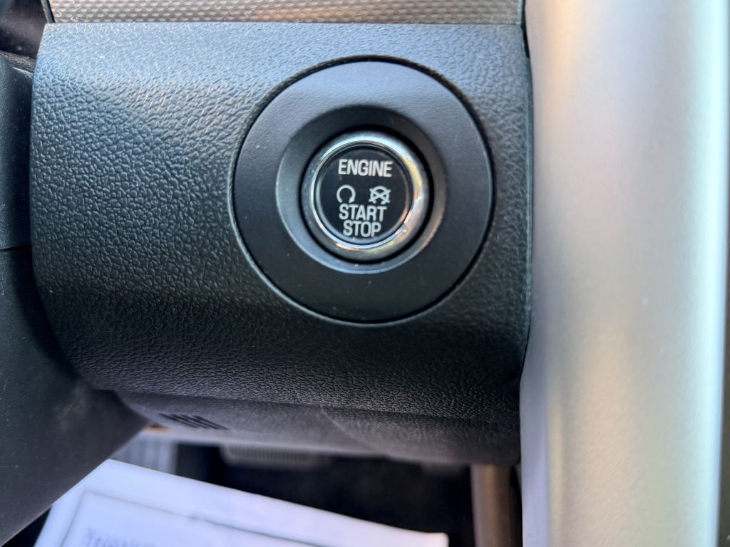Photo 17 of this FORD EDGE