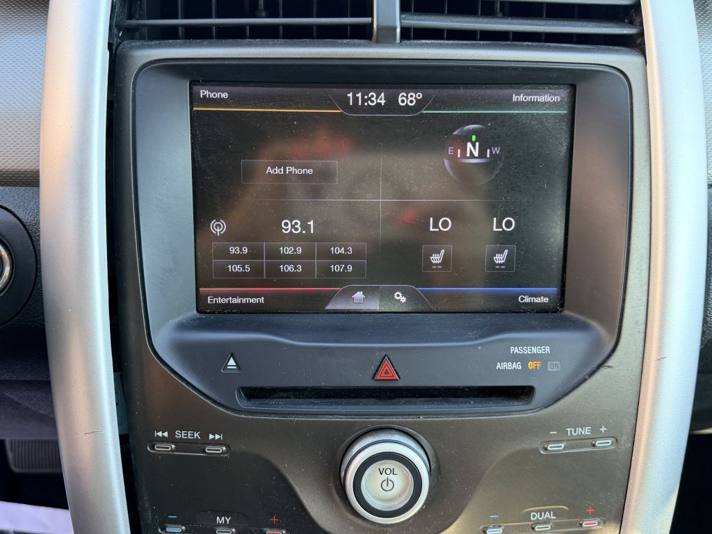 Photo 18 of this FORD EDGE