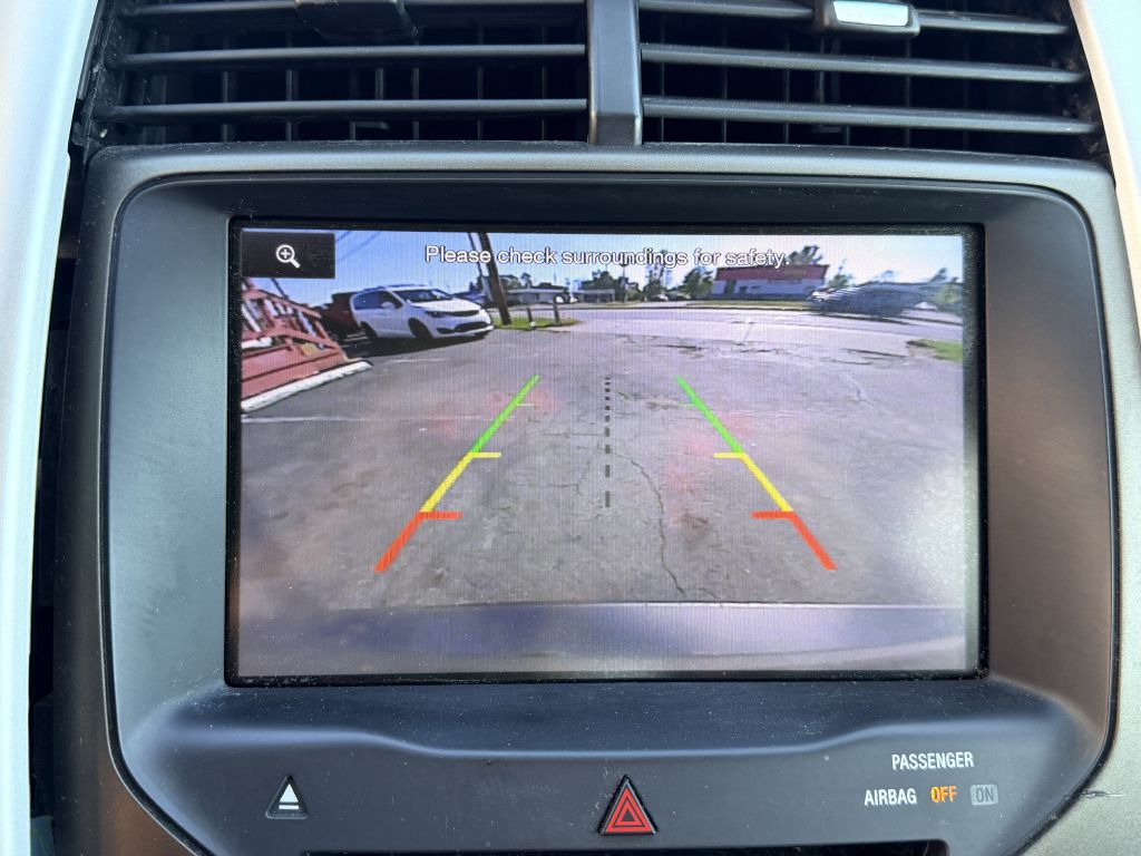 Photo 22 of this FORD EDGE