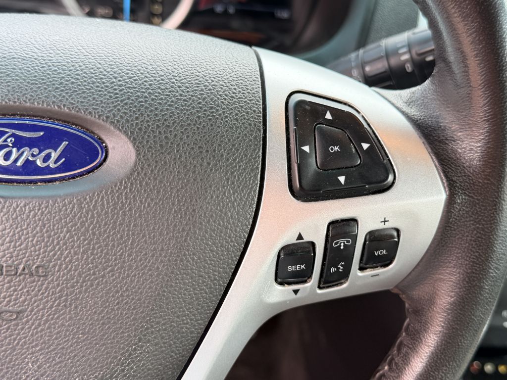 Photo 17 of this FORD EXPLORER