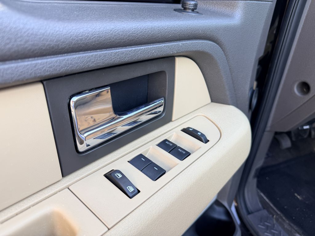 Photo 10 of this FORD F-150