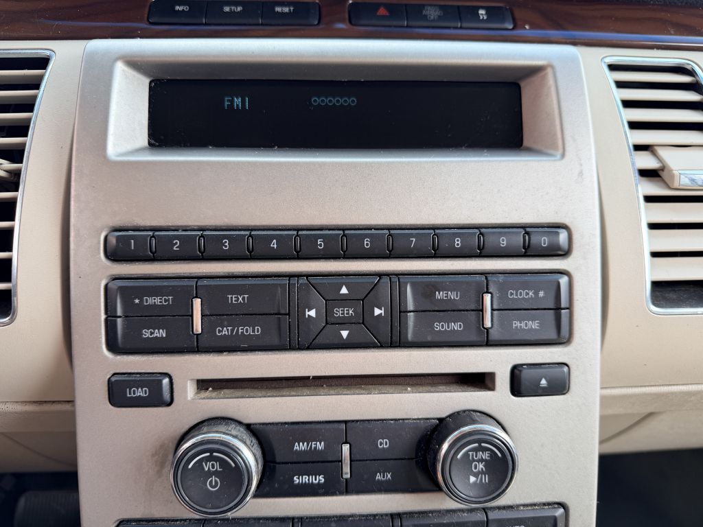 Photo 19 of this FORD FLEX