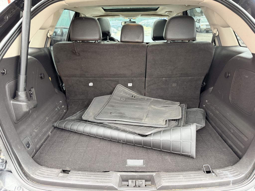 Photo 5 of this FORD EDGE