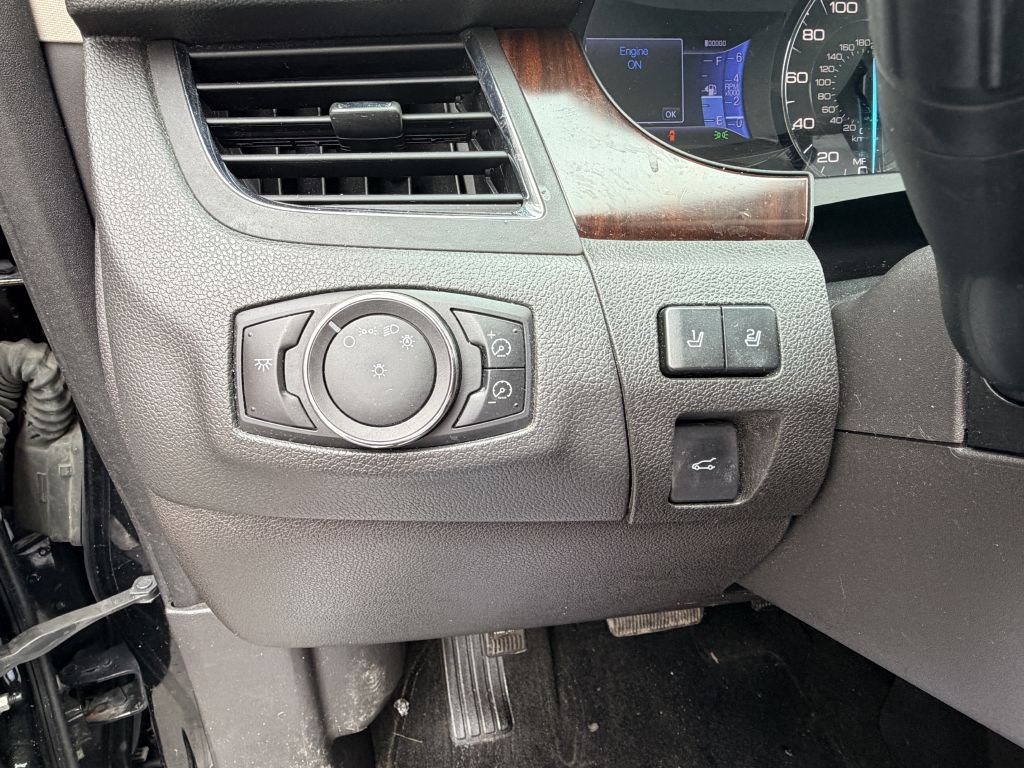 Photo 13 of this FORD EDGE
