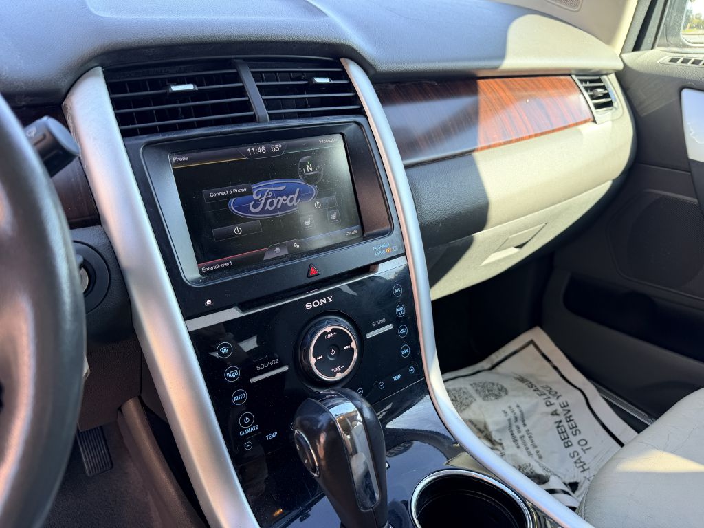 Photo 11 of this FORD EDGE