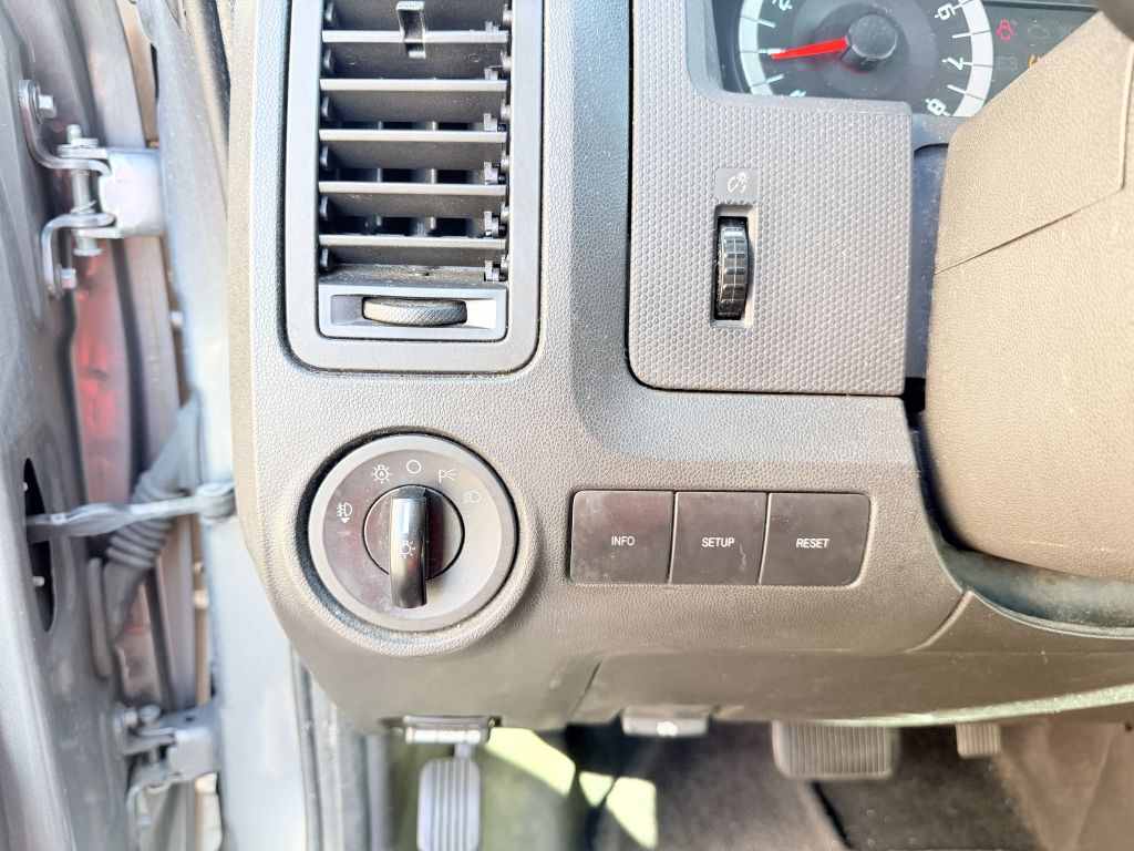 Photo 14 of this FORD ESCAPE