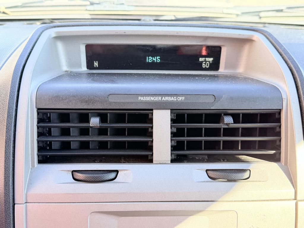 Photo 18 of this FORD ESCAPE