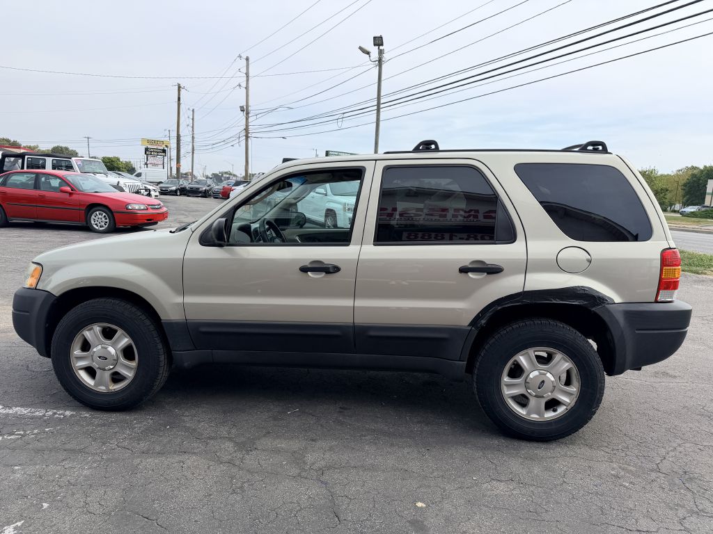 Photo 3 of this FORD ESCAPE