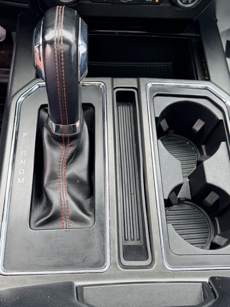 Photo 21 of this FORD F-150