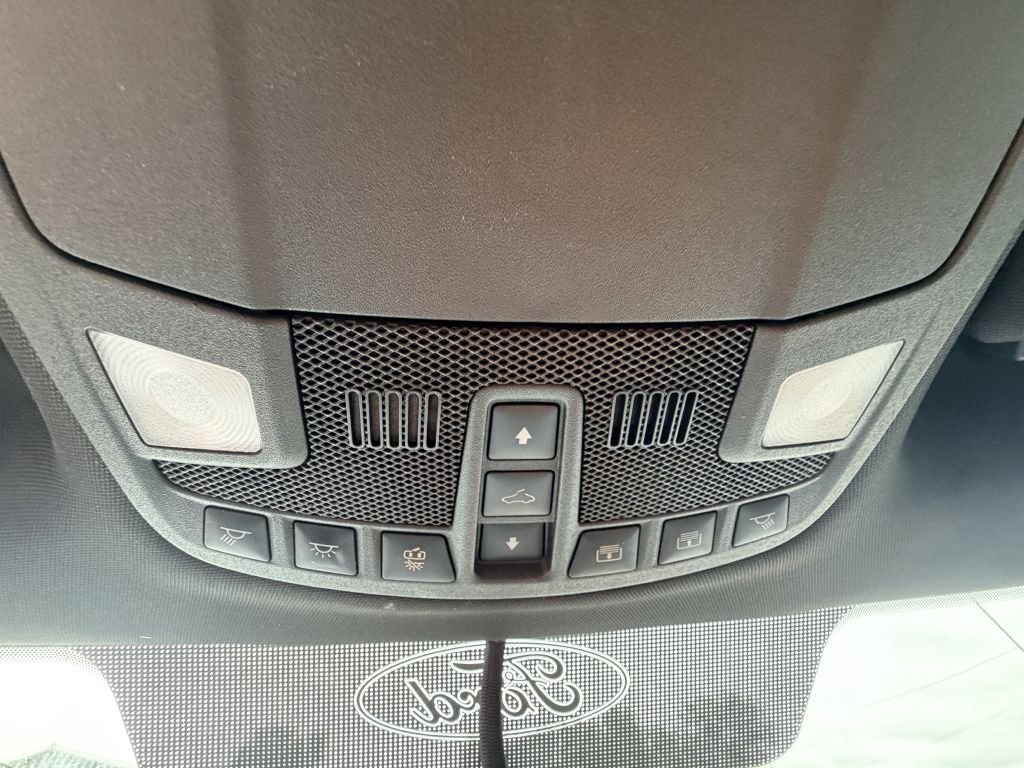 Photo 23 of this FORD F-150