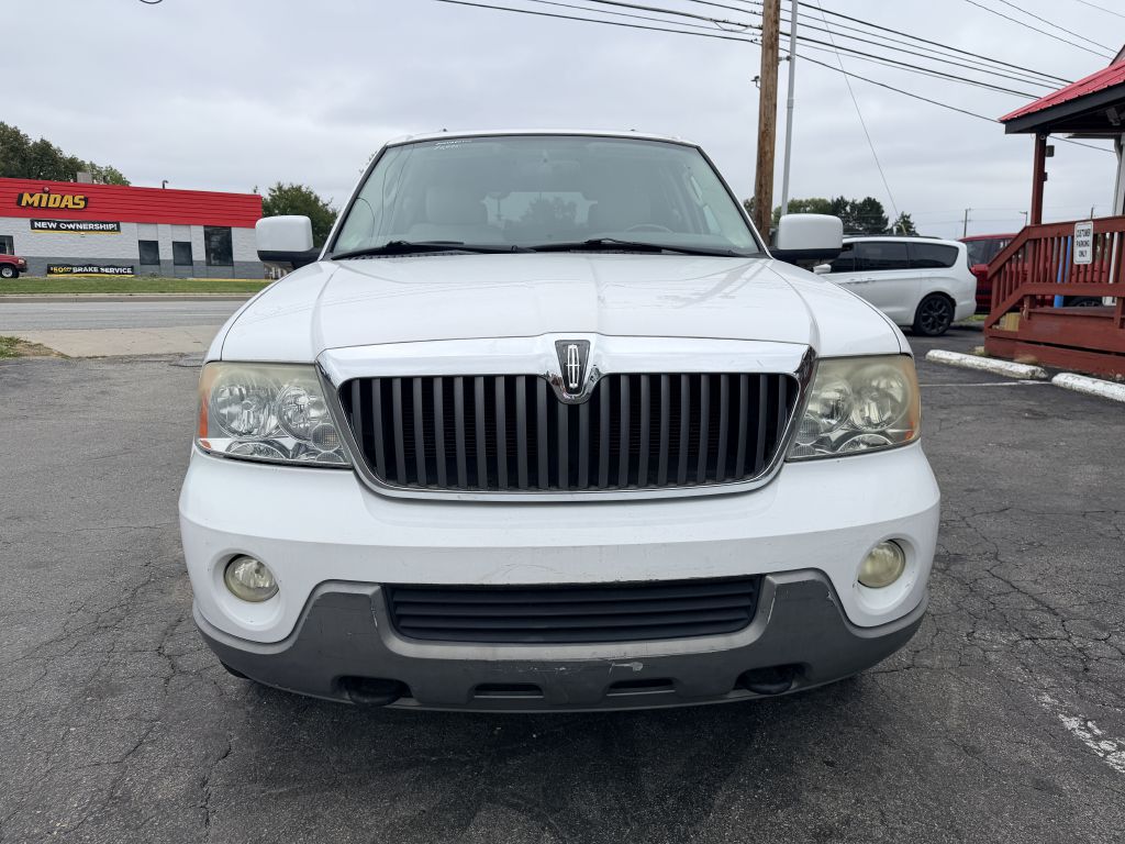 Photo 2 of this LINCOLN NAVIGATOR