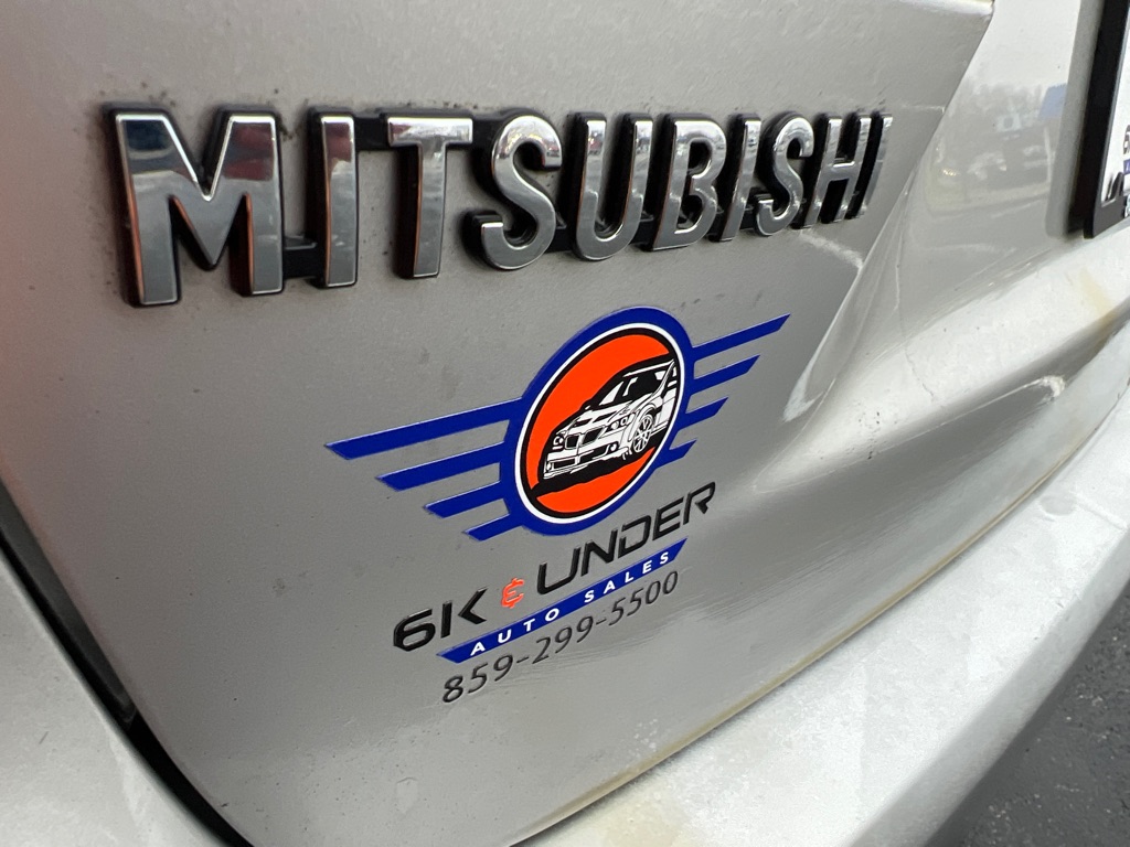Photo 19 of this MITSUBISHI OUTLANDER SPORT