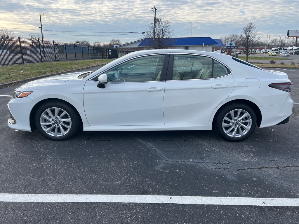 Photo 4 of this TOYOTA CAMRY